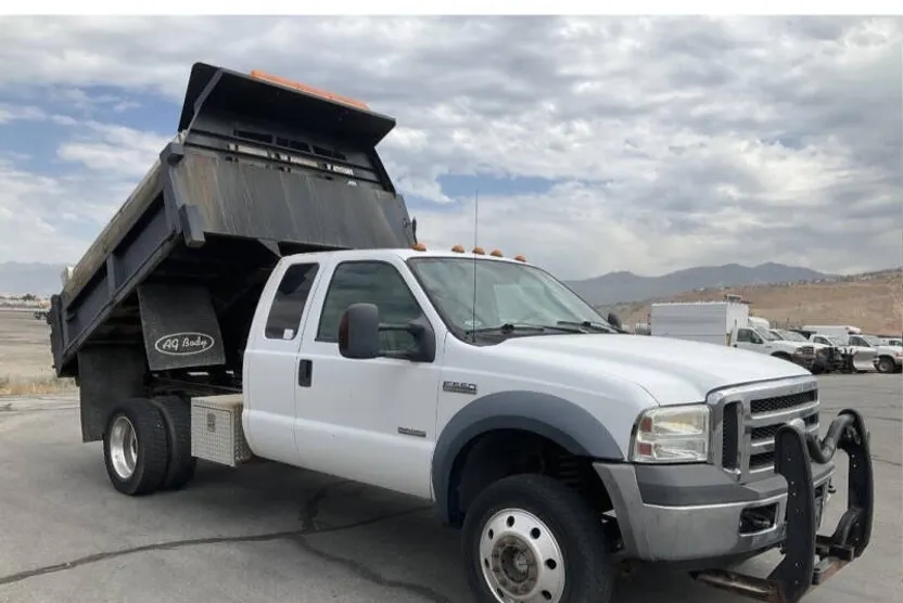 2006 Ford F-550 photo 1