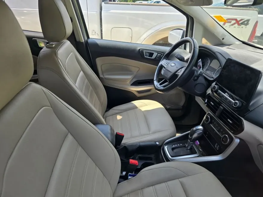 2021 Ford EcoSport Titanium photo 1