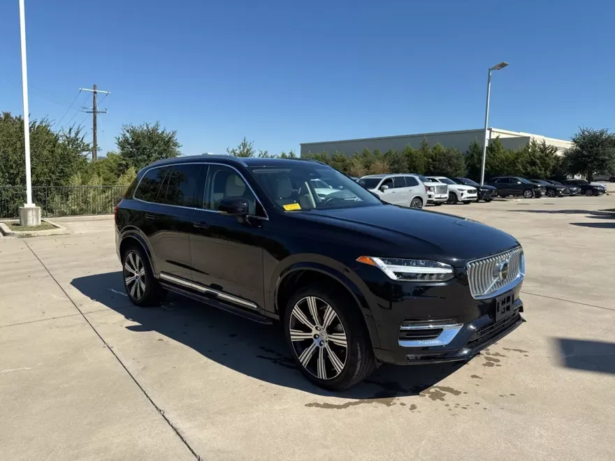 2023 Volvo XC90 Ultimate photo 1