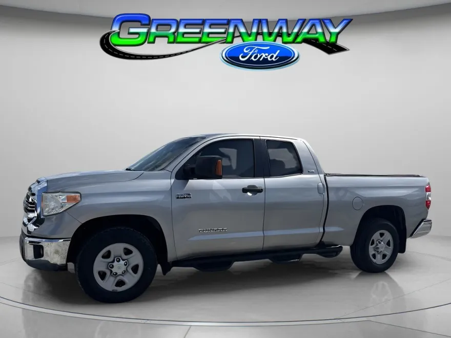 2016 Toyota Tundra SR5 photo 1