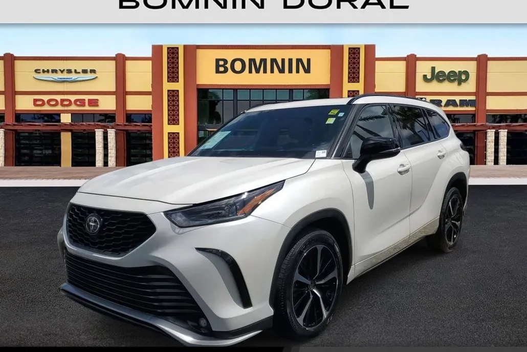 2021 Toyota Highlander XSE photo 1