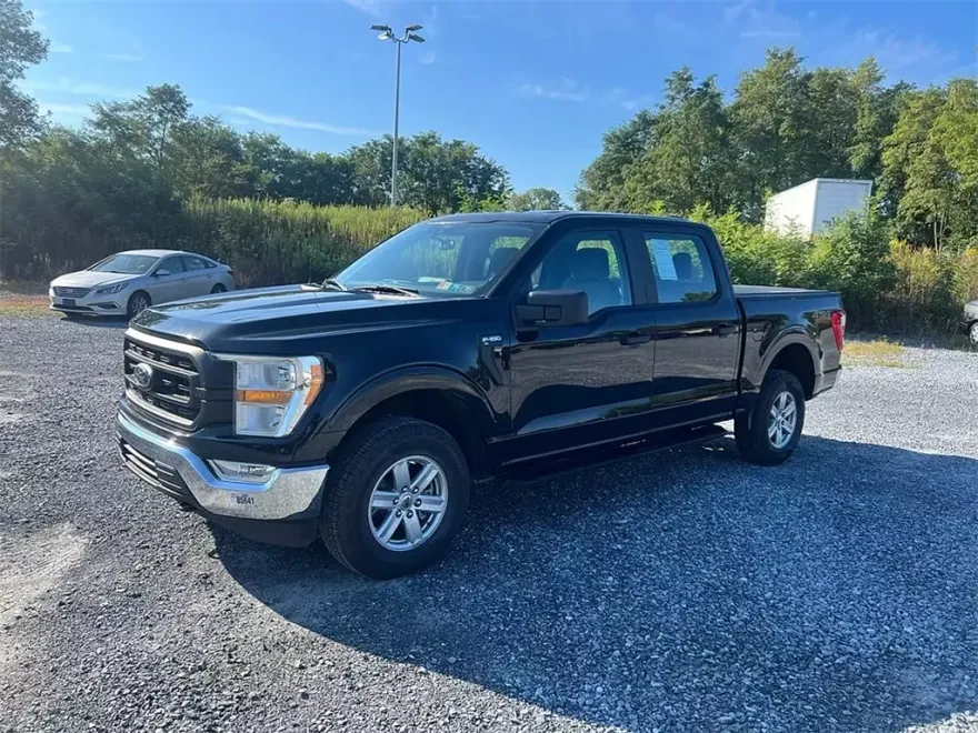 2021 Ford F-150 XL photo 1