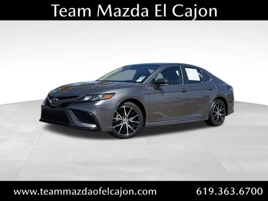 2024 Toyota Camry SE photo 1
