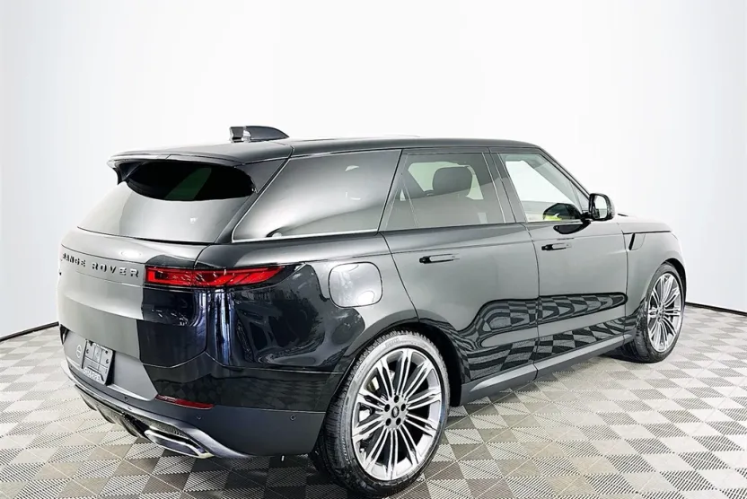2025 Land Rover Range Rover Sport SE photo 1