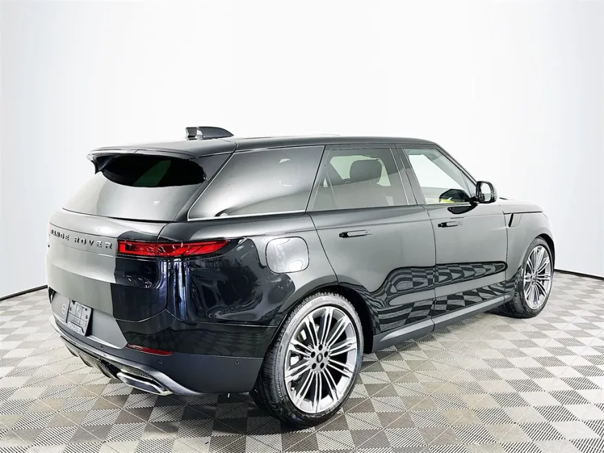 2025 Land Rover Range Rover Sport SE photo 1
