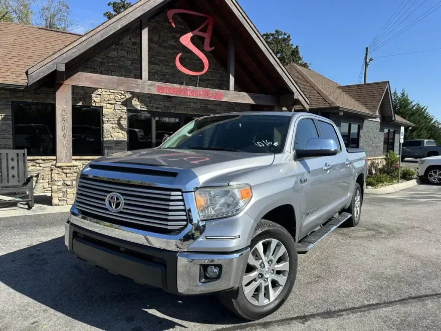 2017 Toyota Tundra Limited photo 1