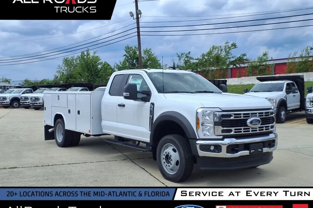 2024 Ford F-550 photo 1