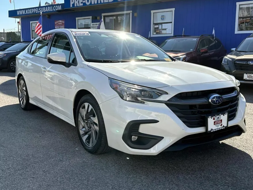 2023 Subaru Legacy Limited photo 1