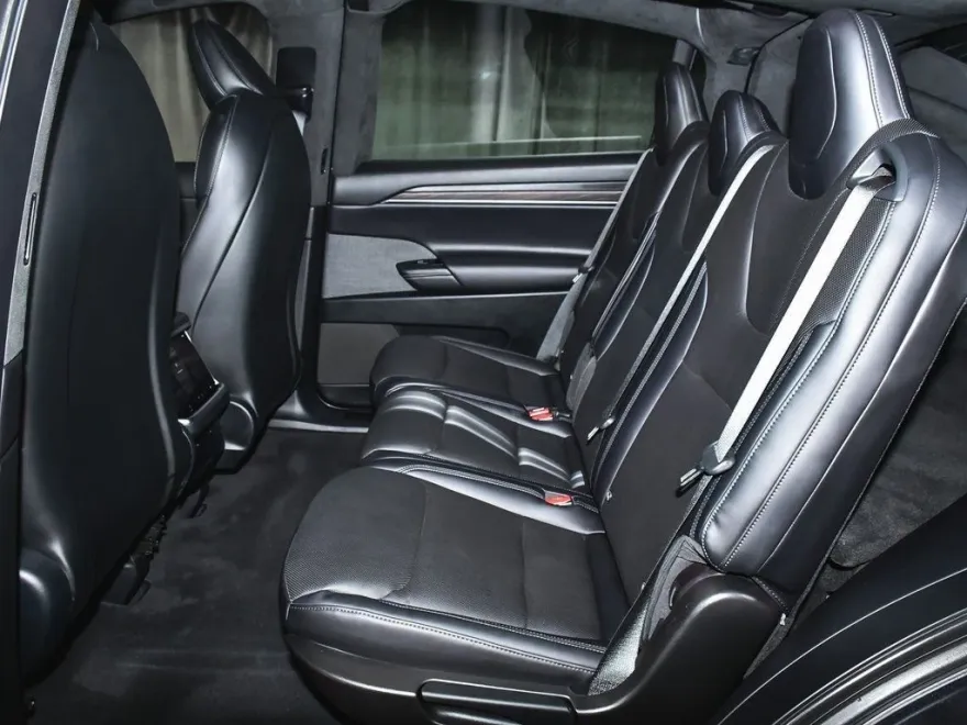 2024 Tesla Model X photo 35
