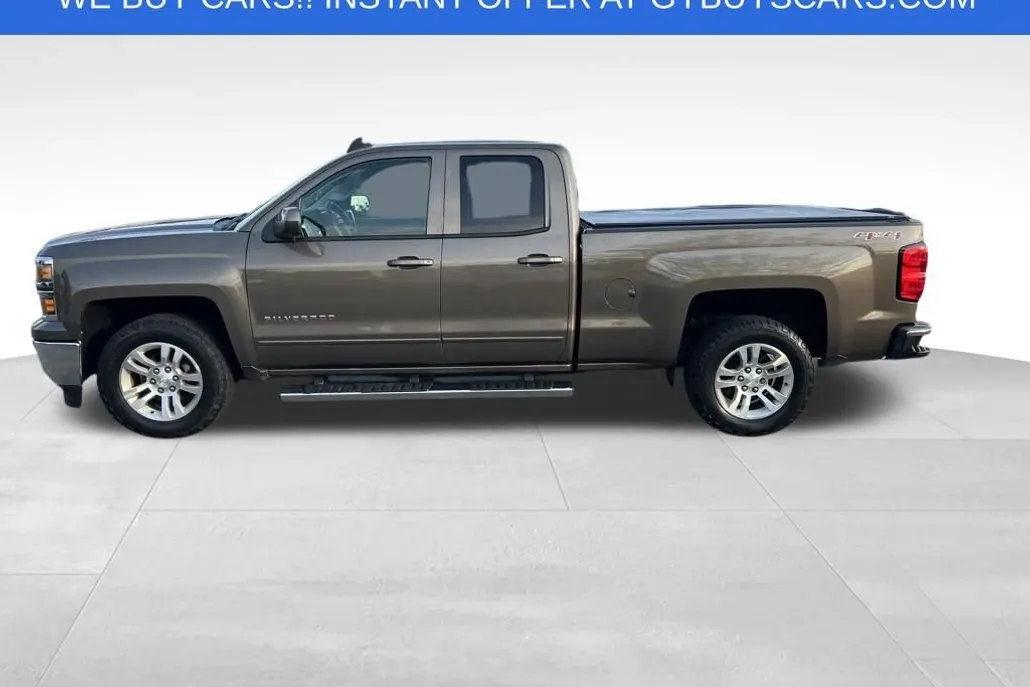 2015 Chevrolet Silverado 1500 LT photo 1
