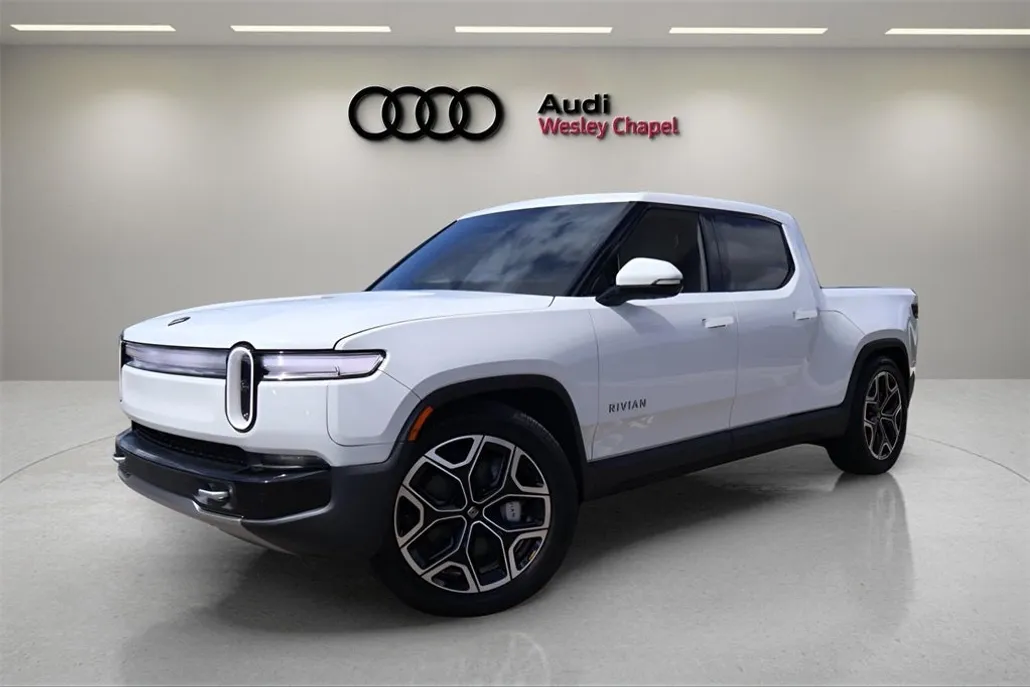 2025 Rivian R1T Adventure photo 1