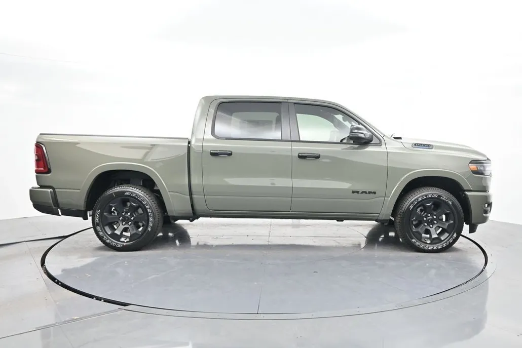 2025 Ram 1500 Big Horn photo 1
