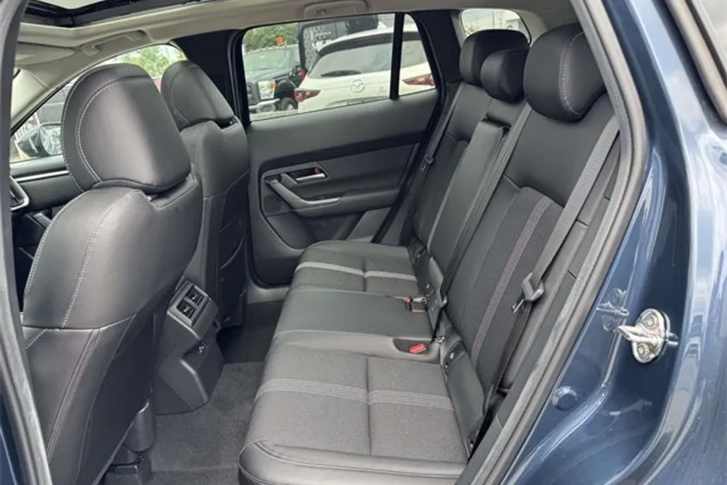 2025 Mazda CX-50 2.5 S Premium photo 1