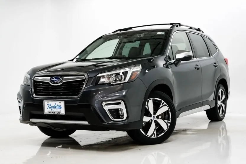2020 Subaru Forester Touring photo 1