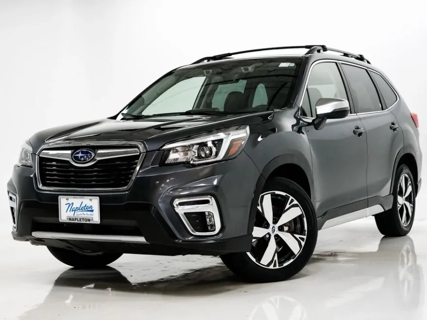2020 Subaru Forester Touring photo 1