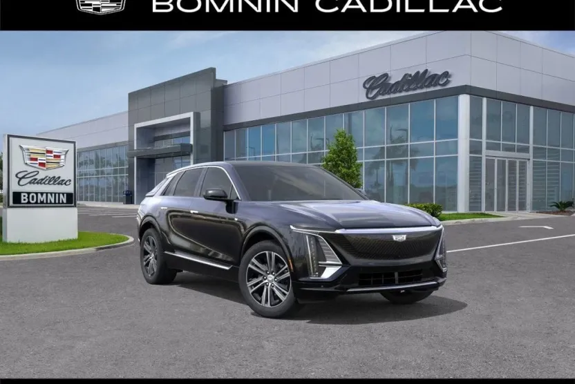2025 Cadillac Lyriq Luxury photo 1