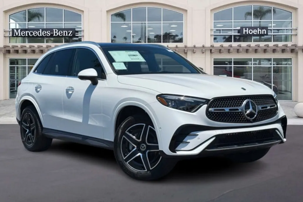 2025 Mercedes Benz GLC 300 photo 1
