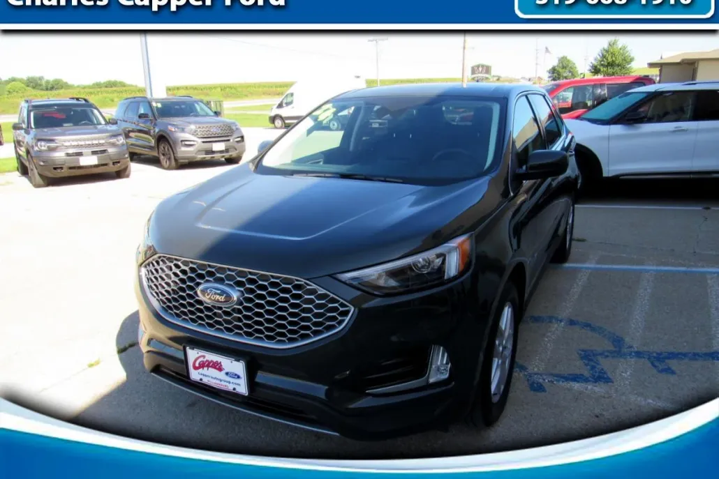 2024 Ford Edge SEL photo 1