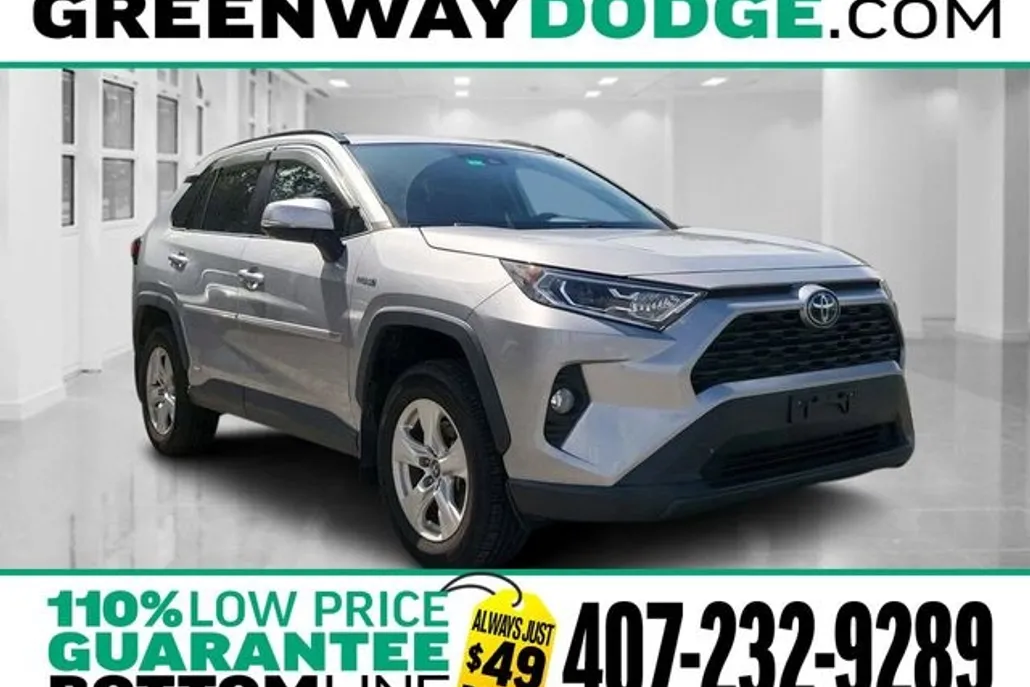 2020 Toyota RAV4 Hybrid XLE photo 1