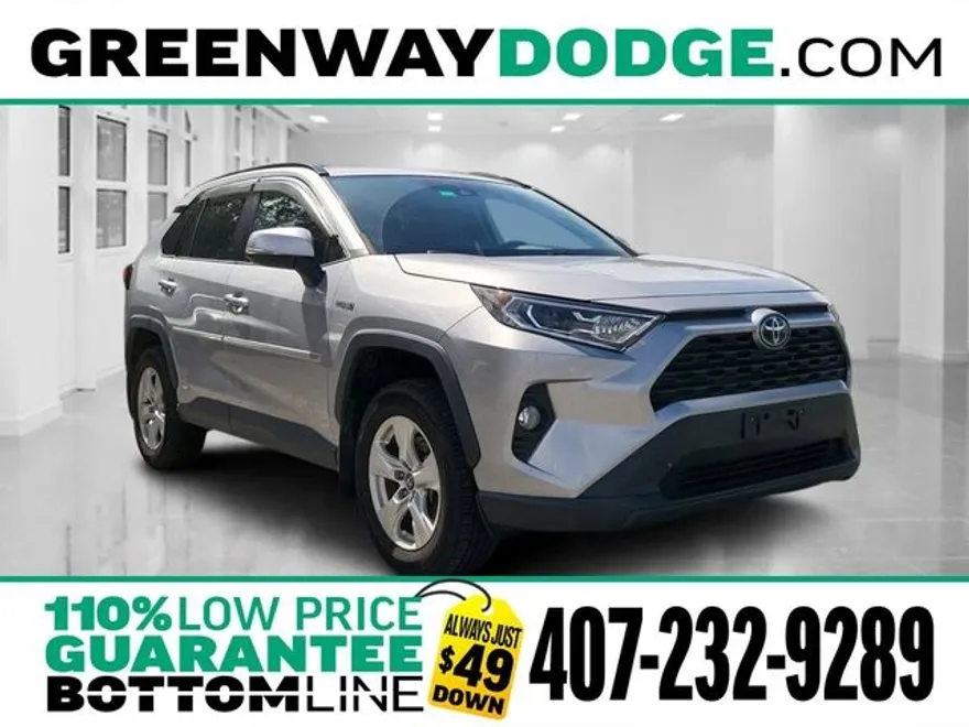 2020 Toyota RAV4 Hybrid XLE photo 1