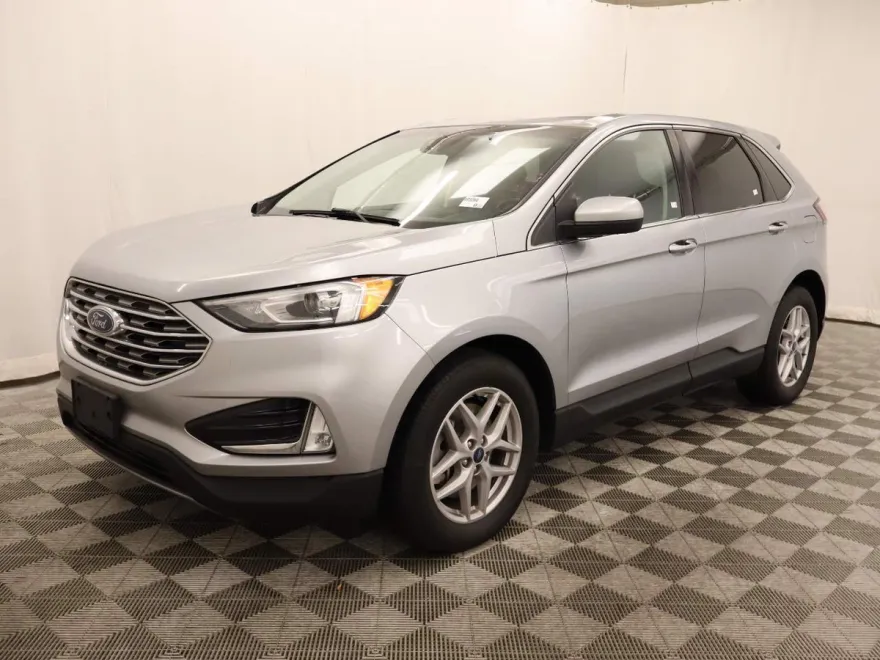 2021 Ford Edge SEL photo 1