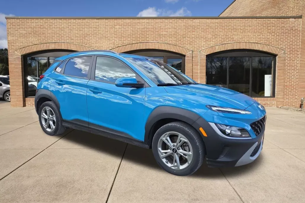 2023 Hyundai Kona SEL photo 1