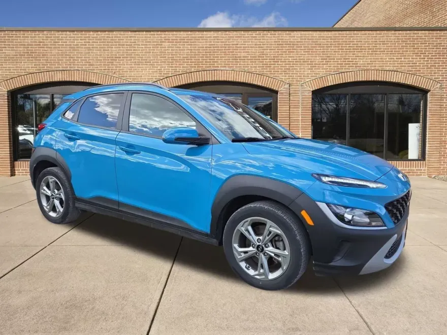 2023 Hyundai Kona SEL photo 1