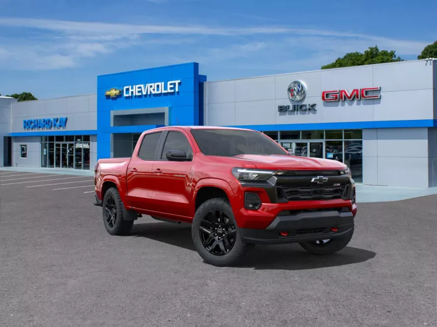 2025 Chevrolet Colorado Z71 photo 1