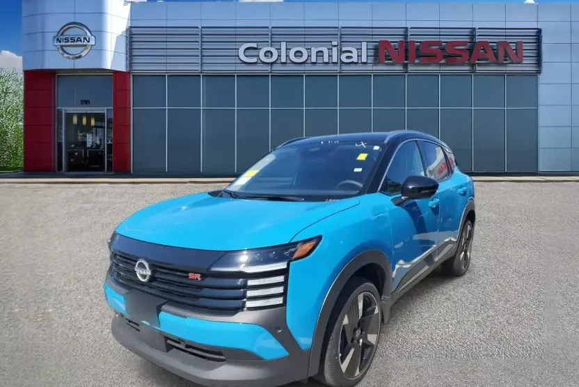 2025 Nissan Kicks SR photo 1