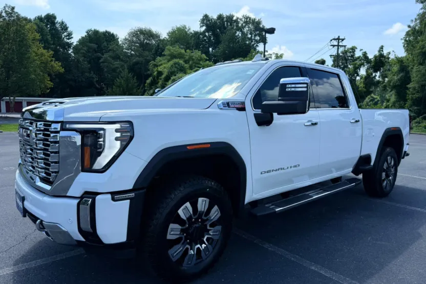 2025 Gmc Sierra 2500 HD Denali photo 1