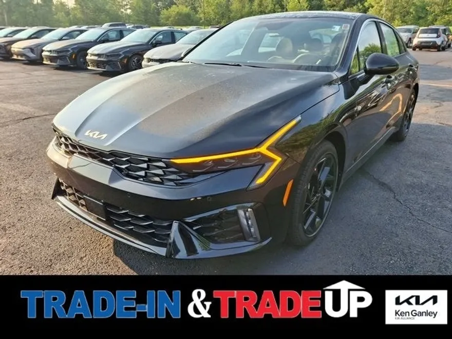2026 Kia K5 GT-Line photo 1