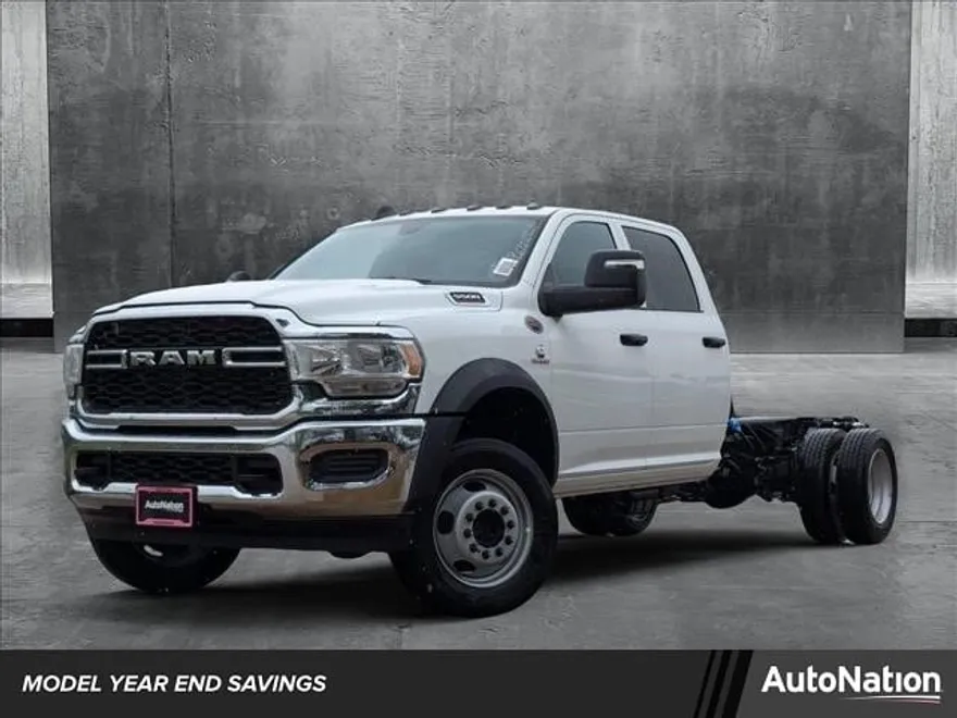 2024 Ram 5500 Tradesman photo 1