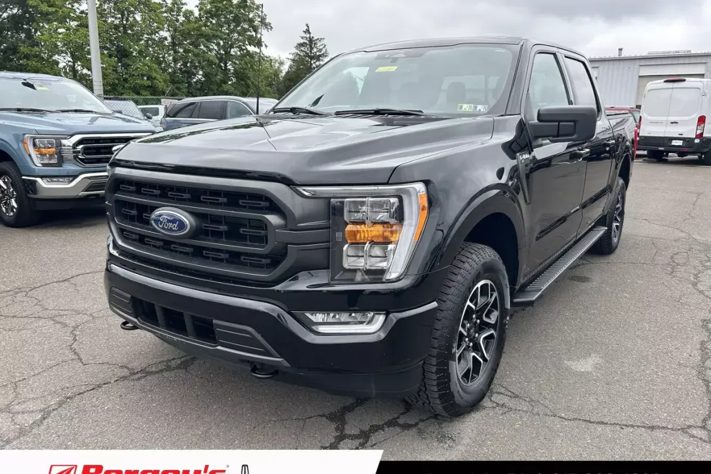 2023 Ford F-150 XLT photo 1