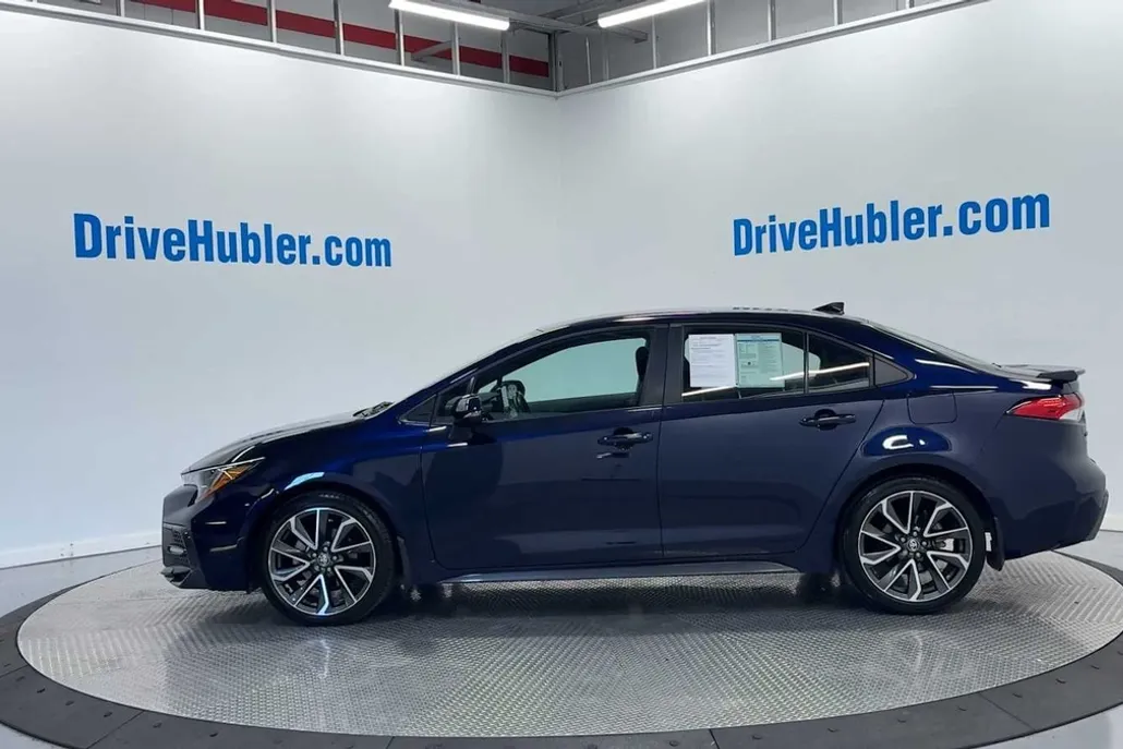 2022 Toyota Corolla SE photo 1