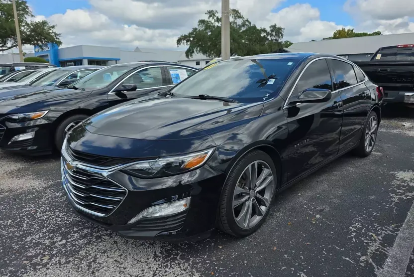 2021 Chevrolet Malibu 1LT photo 1