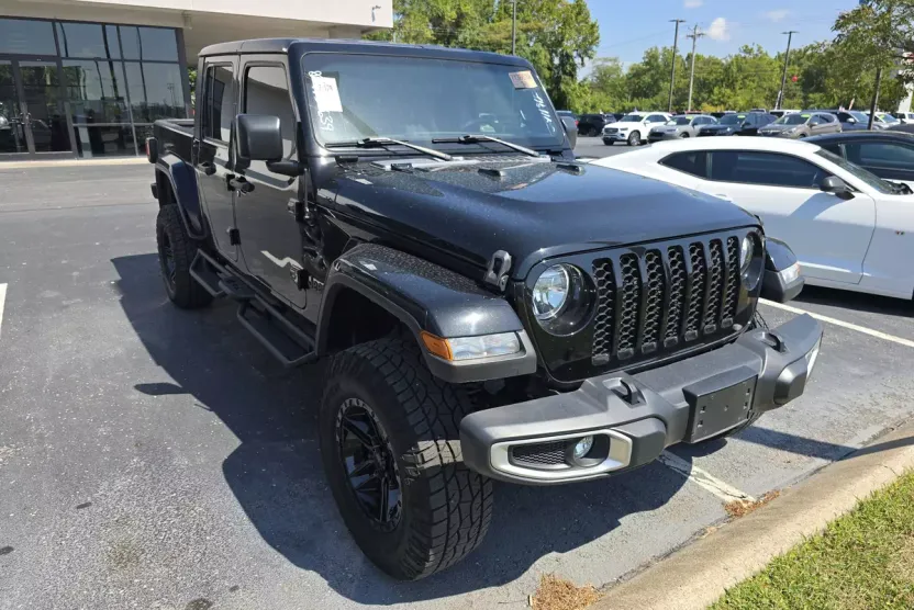2021 Jeep Gladiator Sport S photo 1