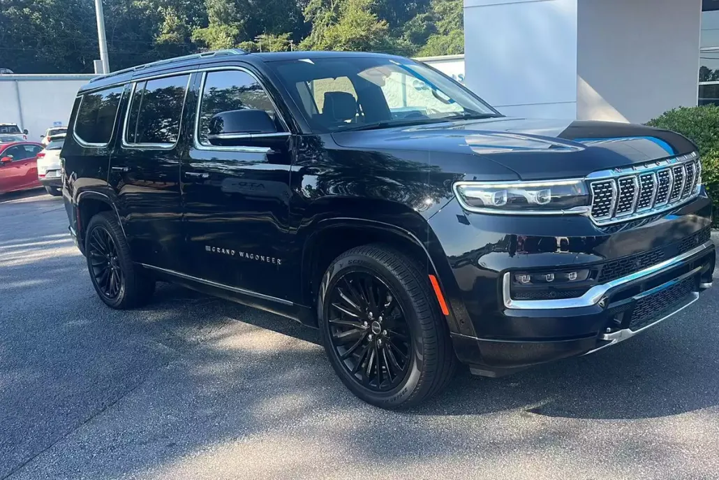 2022 Jeep Grand Wagoneer III photo 1