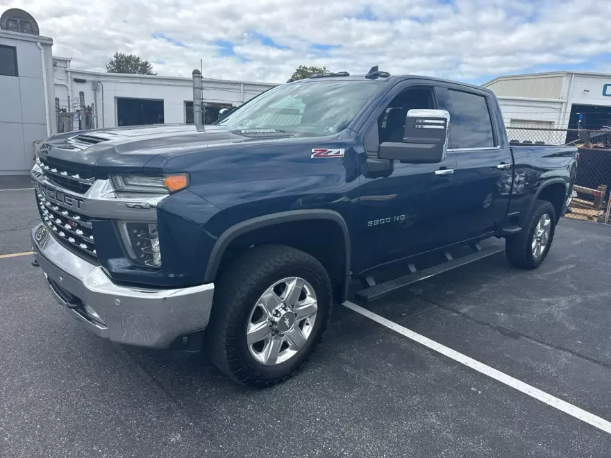 2020 Chevrolet Silverado 3500HD LTZ photo 1