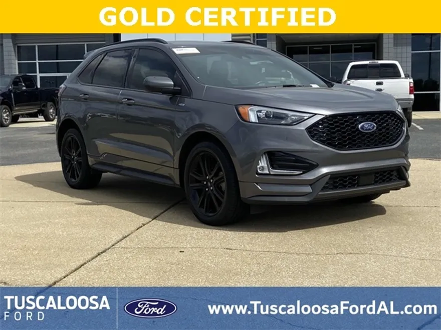 2022 Ford Edge ST photo 1