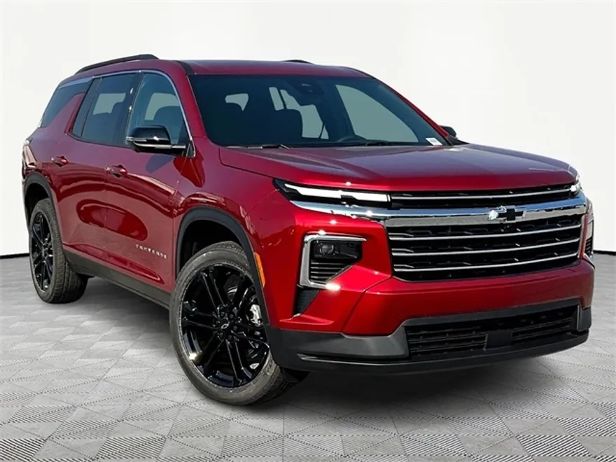 2022 Chevrolet Traverse LS photo 1