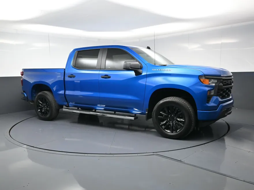 2024 Chevrolet Silverado 1500 Custom photo 1