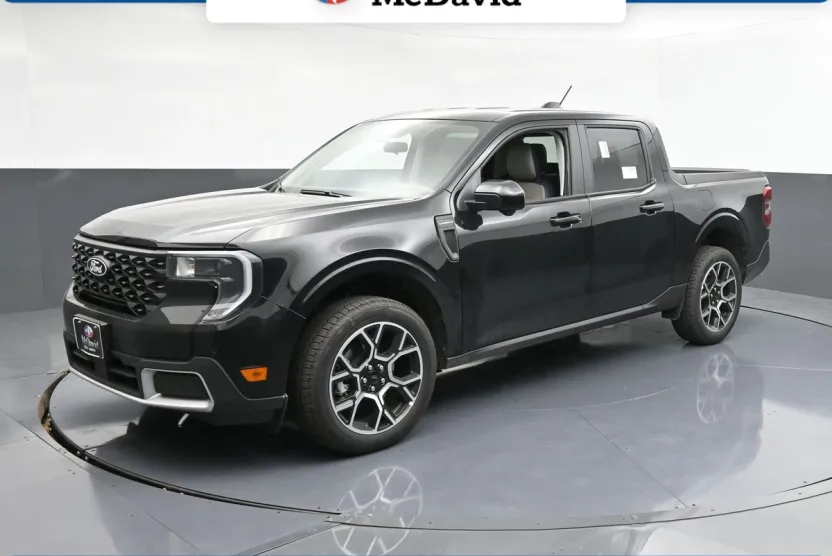 2025 Ford Maverick Lariat photo 1