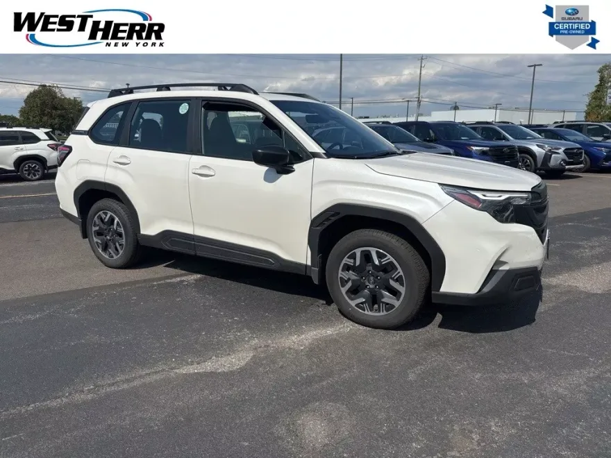 2025 Subaru Forester Base photo 1