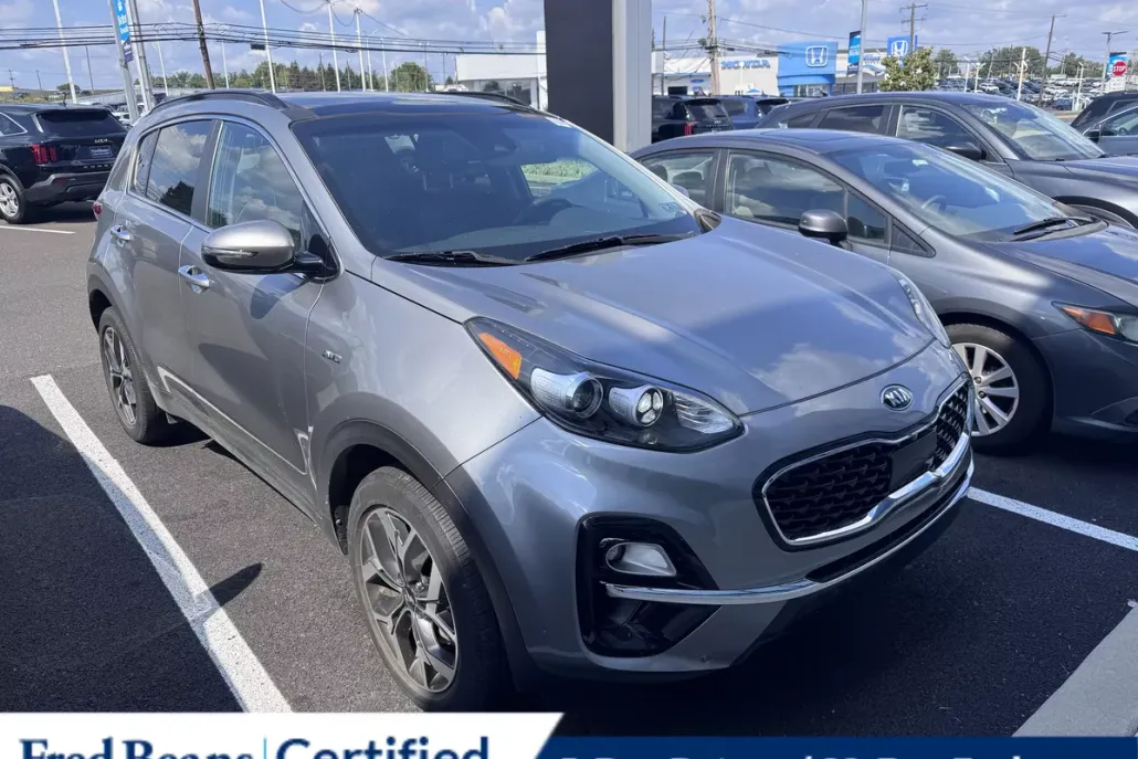 2021 Kia Sportage EX photo 1