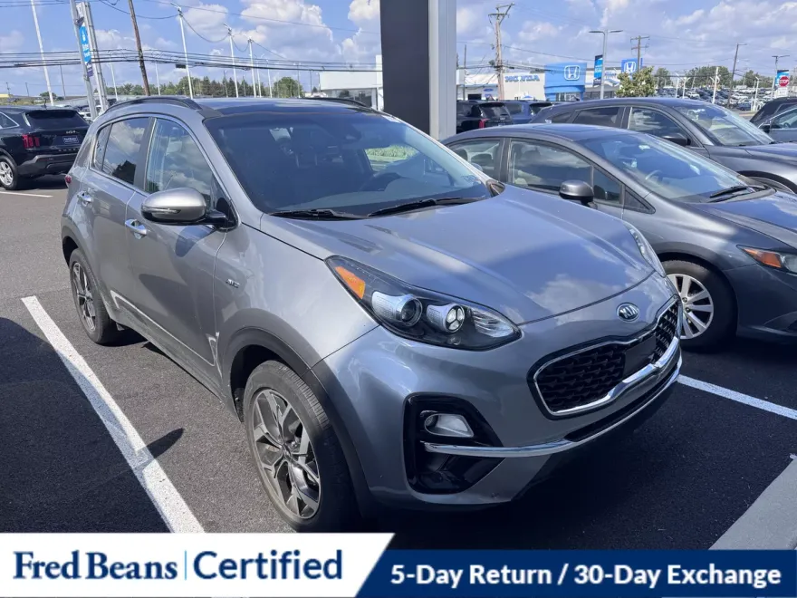 2021 Kia Sportage EX photo 1