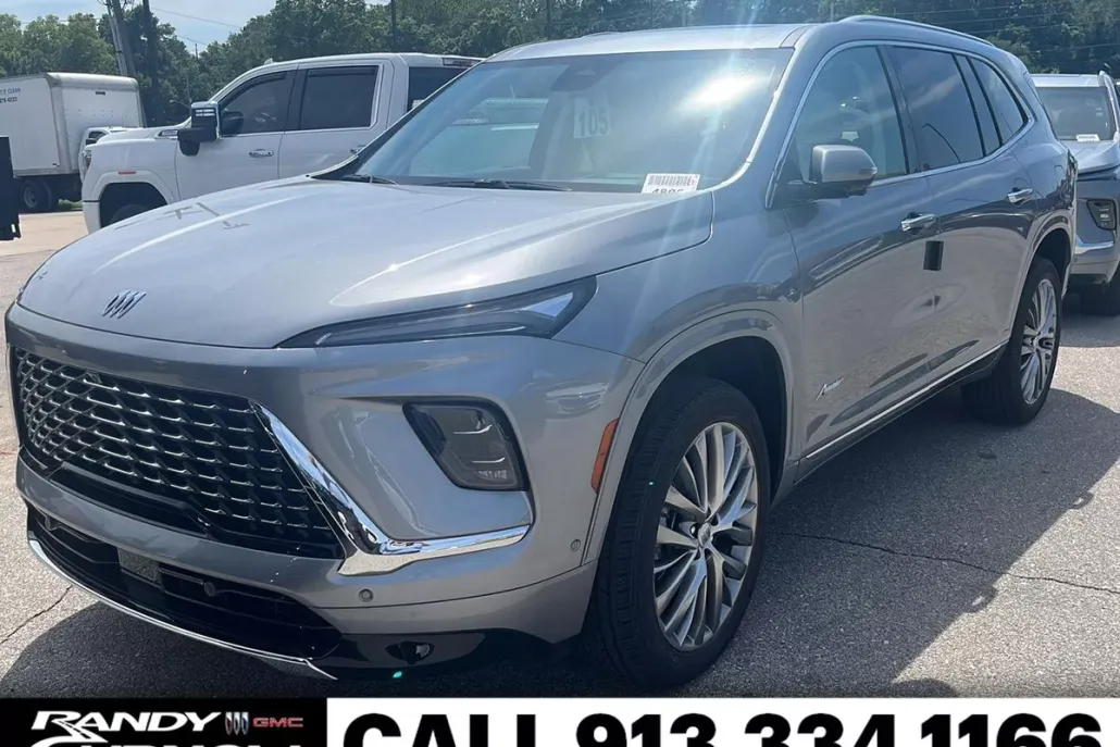 2026 Buick Enclave Avenir photo 1