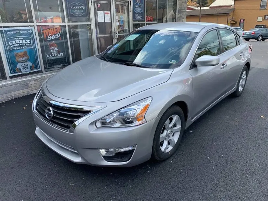 2014 Nissan Altima 2.5 photo 1