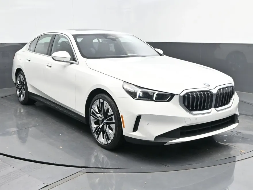 2025 Bmw 530i photo 1