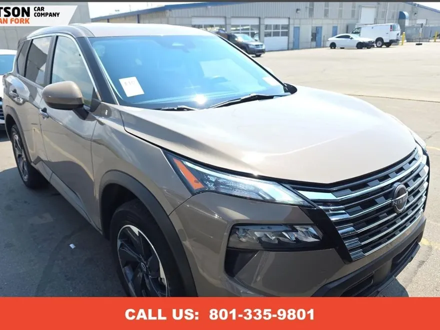 2024 Nissan Rogue SV photo 1