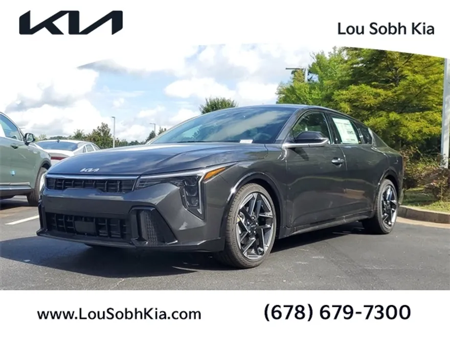 2025 Kia K4 GT-Line photo 1